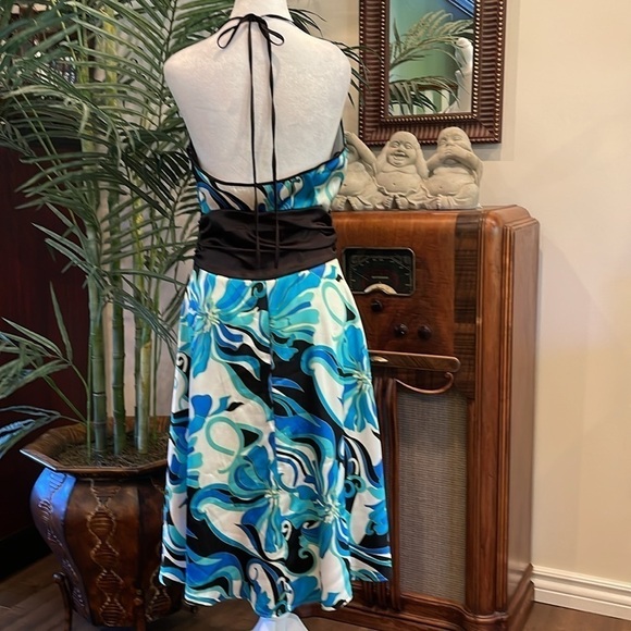 Le Chateau size 12 halter fit and flare halter dress with spaghetti straps - Picture 4 of 11